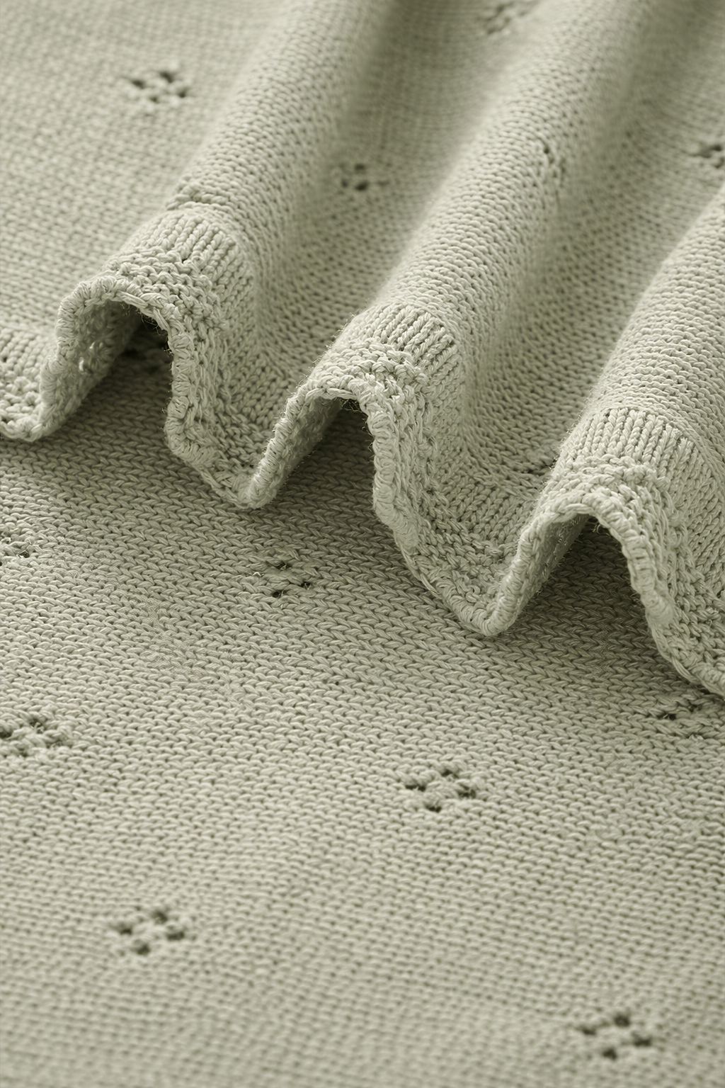 The Tide Travel Blanket